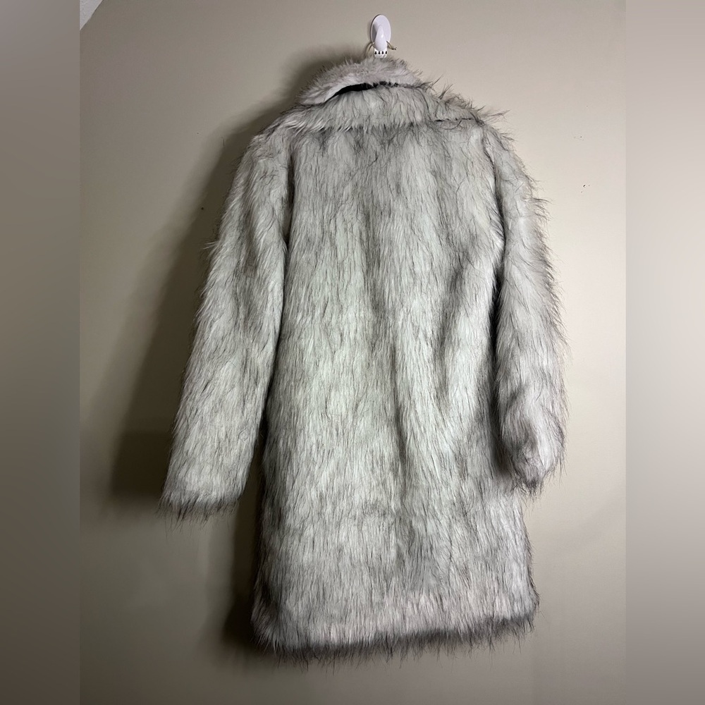 Fashion/costume fur coat - Picture 4 of 6